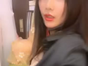 大奶美女主播現場直播漏奶漏逼自慰大秀